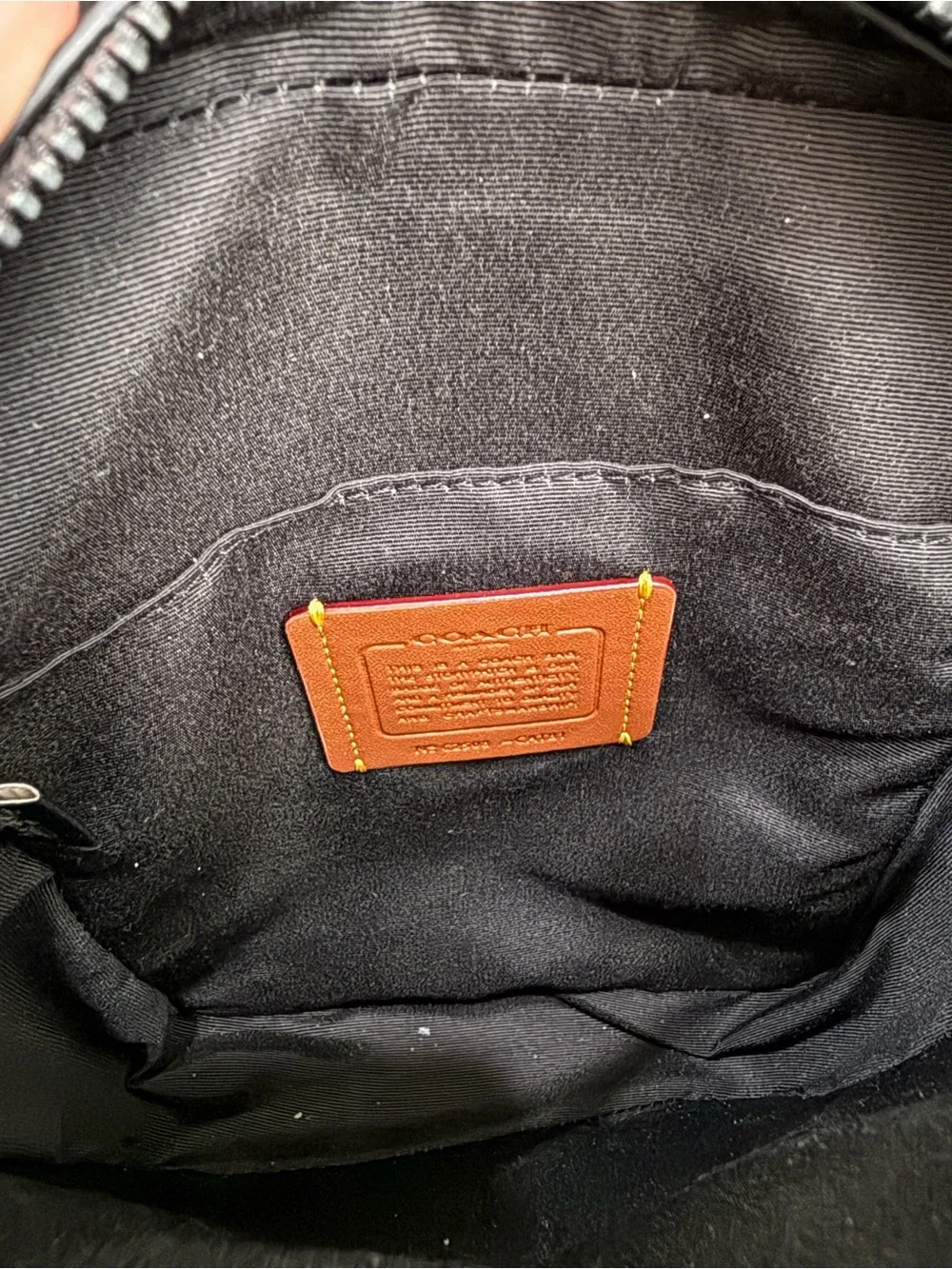 COACH CAT81 Black Solid Refined Pebbled Leather Sullivan Compact Men’s Crossbody